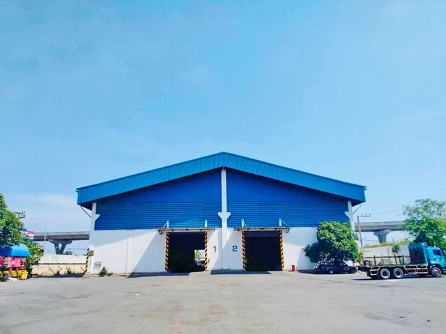 บางน้ำจืด เพชรโพธิ์แจ้ 2.9 กม. เซ็นทรัล มหาชัย ขาย-เช่า ที่ดินพร้อมโกดัง ออฟฟิศ 3 ชั้น 2 หลัง 7ไร่ 330 ตรว9,000 ตร.ม.