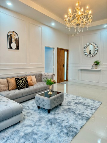 บ้านเดี่ยว Pool Villa หลังมุม  64 ตรว.  ซอยเนินพลับหวาน ใกล้ถนนสุขุมวิทพัทยากลาง