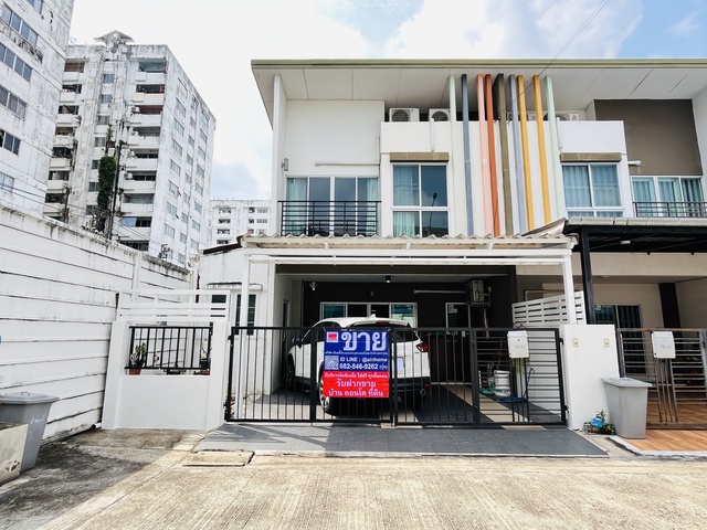 ขายทาวน์โฮม ซิตี้เซนส์ วัชรพล 27 ตรว. หลังริมส่วนตัว พร้อมอยู่ ใกล้ทางด่วน