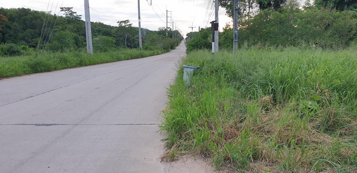 ขายที่ดินแปลงสวย 2 โฉนด 704 ตร.ว. ซอยล็อก 2 - ล็อก 7   ตำบล หนองละลอก อำเภอบ้านค่าย