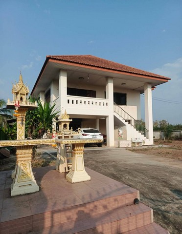 ขายบ้านเดี่ยว 2 ชั้น พร้อมที่ดิน อำเภอสวรรคโลก จังหวัดสุโขทัย เนื้อที่ 3 งาน