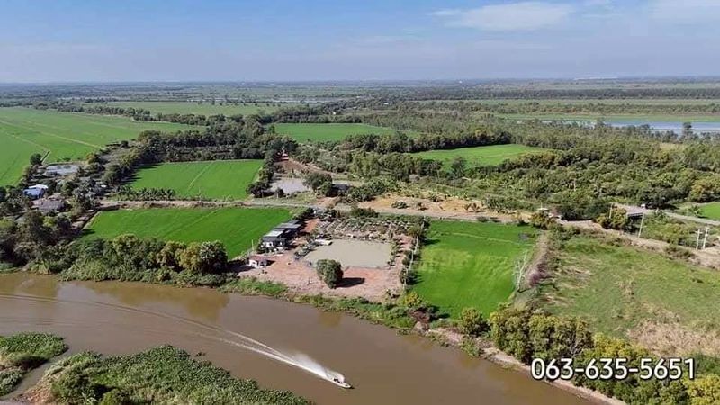 ขายที่ติดแม่น้ำ 3 ไร่ 2 งาน 76 ตรว. พร้อมบ้านสวยสภาพใหม่ ต.บางสมบูรณ์ อ.องครักษ์ จ.นครนายก เงียบสงบ บรรยากาศดี