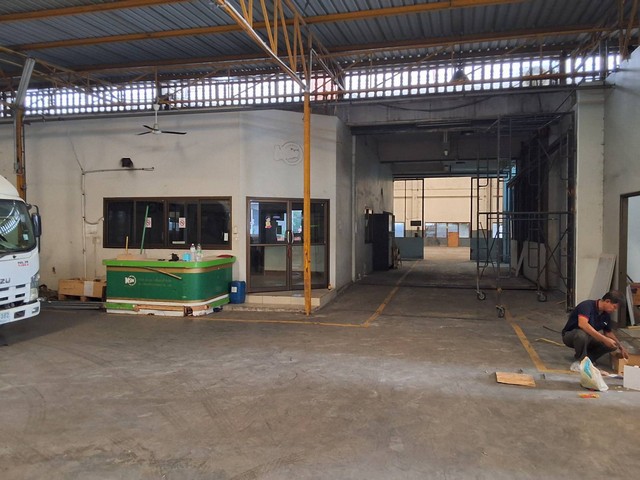 ให้เช่าโกดัง 1000 ตรม คอนเทนเนอร์เข้าได้ ซอยสาธุประดิษฐ์ 49 ย่านยานนาวา พระราม 3