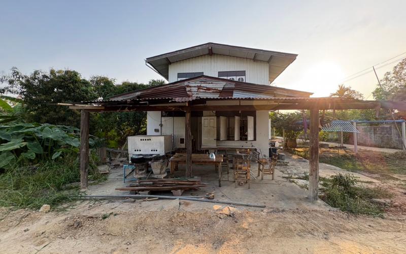 ขายบ้านพร้อมที่ดิน ซ.สุขสวัสดิ์ ม.3 ถ.สุวินทวงศ์ ต.วังตะเคียน อ.เมือง จ.ฉะเชิงเทรา