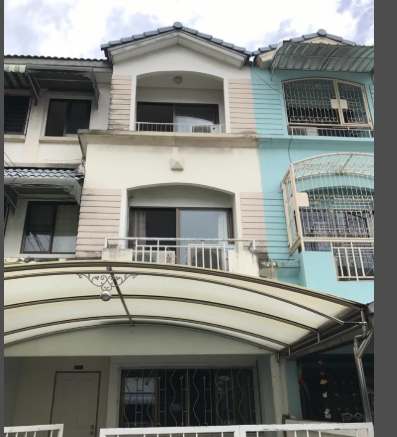 ให้เช่า และขาย ทาวน์โฮม3 ชั้น บ้านกลางเมือง ซ. พระรามเก้า 43 ใกล้ห้าง The Nine