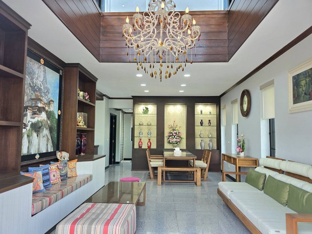 รหัส:  1970 ขายด่วน ๆ บ้าน บ้านเดี่ยว ภูภัทรารีสอร์ท เขาใหญ่ ปากช่อง นครราชสีมา  25000000 บาท. ใกล้ พีบีวัลเลย์ เขาใหญ่ไวน์เนอรี่ คุ้มยิ่งกว่าคุ้ม