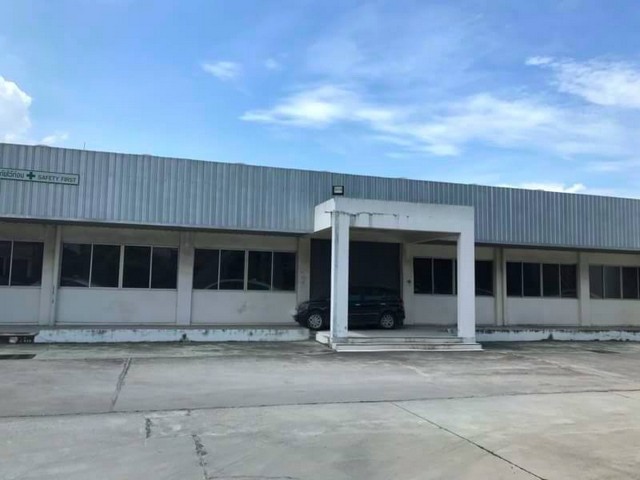 ให้เช่าโรงงานfree zone แหลมฉบังชลบุรี พื้นที่ใช้สอย  11,400  ตรม.   ผังสีม่วงลาย 