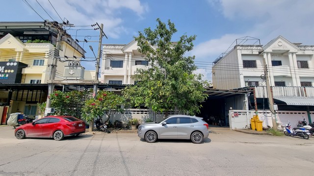 ขายด่วน โรงงาน อรุณสุนทรี แฟคตอรี่แลนด์ นนทบุรี ถนนเมน 190 ตรว.  9.5 ลบ.