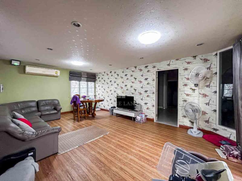 บ้านเดี่ยว 2 ชั้น หมู่บ้าน เพอร์เฟค เพลส  รัตนาธิเบศร์ ต่อเติมเกือบเต็มพื้นที่