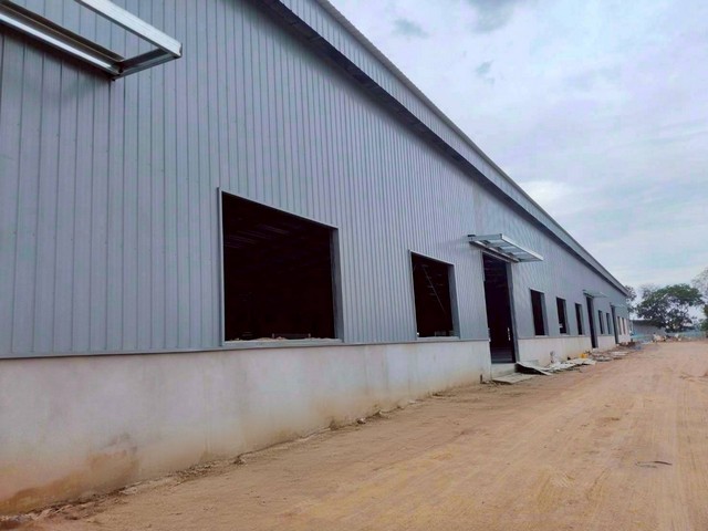 ให้เช่าโรงงานโกดังนิคมพัฒนาระยอง โกดังให้เช่าใกล้นิคมBYD และ WHA36 พื้นที่รวม 22,300 ตรม. ผังสีเหลือง  สามารถผลิต