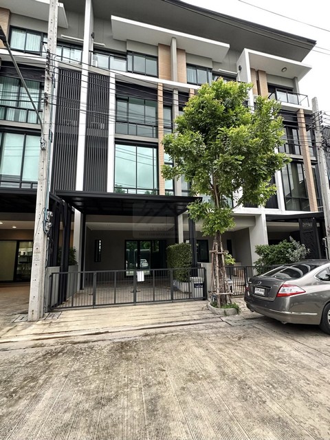 ให้เช่าโฮมออฟฟิศ 4 ชั้น โครงการ Premium Place Kaset-Nawamin ซอยมัยลาภ ประเสิรฐมนูกิจ29 ใกล้รถไฟฟ้าสายสีชมพู