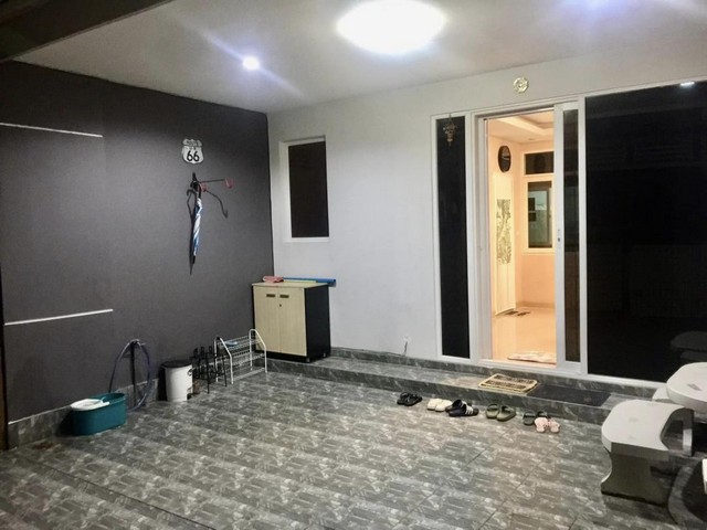 ให้เช่าทาวน์โฮม 3 ชั้น หลังมุม หมู่บ้านกัสโต้ แกรนด์ รามคำแหง ถนนราษฎร์พัฒนา ใกล้มอเตอร์เวย์