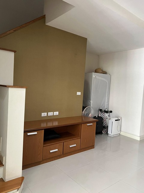 P501 ให้เช่าทาวน์โฮม เดอะ เมทโทร พระราม 9 The Metro Rama 9 ใกล้ Stamford University ถนนคู่ขนานมอเตอร์เวย์