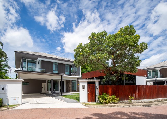 บ้าน นันทวัน แจ้งวัฒนะ-ราชพฤกษ์ 0 Rai 1 Ngan 14 sq.wa 4 ห้องนอน 3 BR 15900000 บาท ใกล้กับ เซ็นทรัลแจ้งวัฒนะ คุ่มค่า บิลท์อินทั้งหลัง พร้อมเข้าอยู่