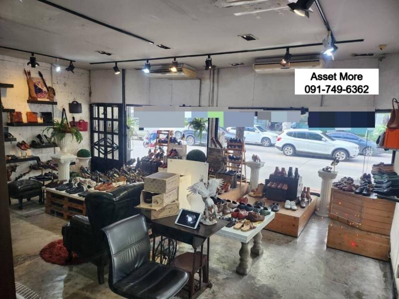 ให้เช่า อาคารพาณิชย์ติดถนน 3 คูหา 5.5ชั้น ย่านเหม่งจ๋าย เลียบด่วนรามอินทรา   พื้นที่ใช้สอย  900 ตารางเมตร