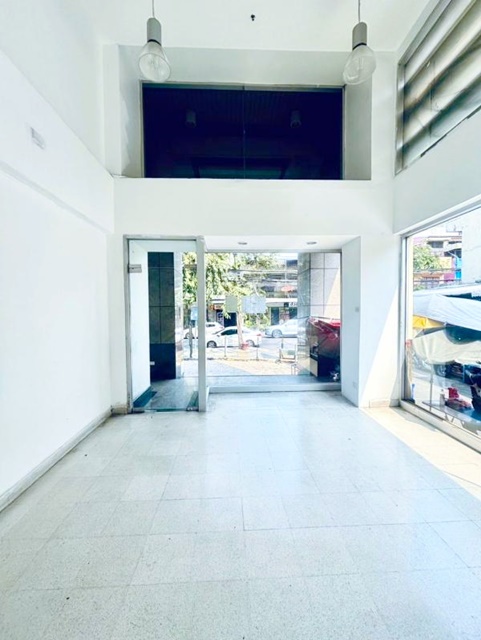 MRT วัดมังกร มหาไชย แม้นศรี ให้เช่า ร้านหน้าอาคาร มีชั้นลอย  สามยอด 600 ม. มหาจักร หลวง  200 ตร.วา. 61ตร.ม. เยาวราช สารพัดช่างพระนคร 600 ม. 