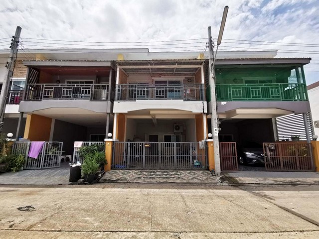 ขาย ทาวน์เฮาส์ เดอะฟลอร่า เพชรเกษม 48 ภาษีเจริญ PTT13238