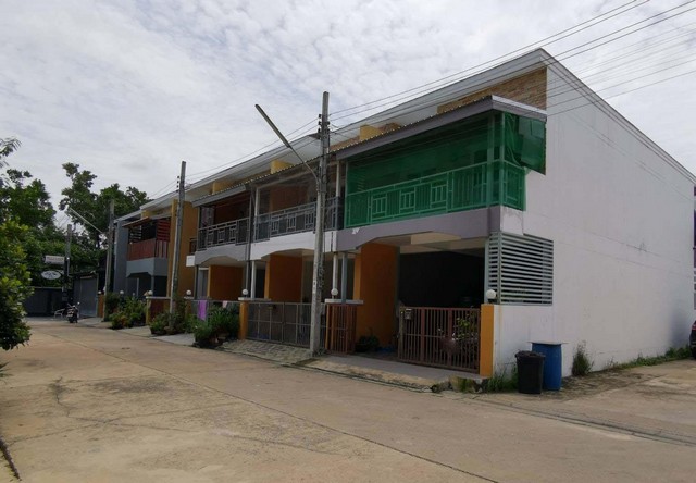 ขาย ทาวน์เฮาส์ เดอะฟลอร่า เพชรเกษม 48 ภาษีเจริญ PTT13238