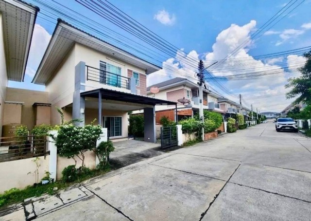 ขายบ้านเดี่ยวบางพระศรีราชา หมู่บ้านมณีรินทร์วิลเลจ บางพระ 3 ห้องนอน 2 ห้องน้ำ 