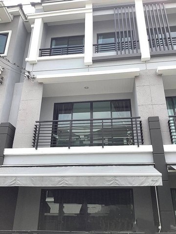 ให้เช่าทาวโฮมบ้านกลางเมืองสุขสวัสดิ์ ใกล้ บิ๊กซี , โฮมโปร,รร.ปัญญาศักดิ์ ใกล้แยกพระประแดงใกล้ จุดขึ้นลงทางด่วนสะพานทศมราชัน ,ถนนกาญจนาภิเษก 