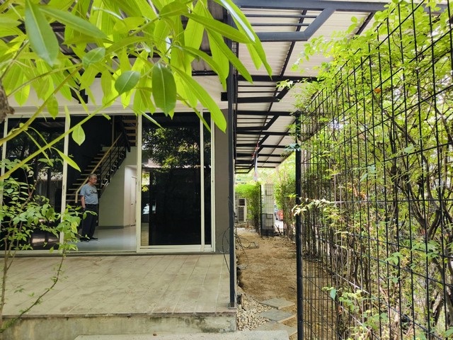 ให้เช่าทาวโฮมโครงการไซมิส บลอสซั่ม แอท แฟชั่น รามอินทรา 64  หลังมุม ใกล้ห้าง  Fashion Island