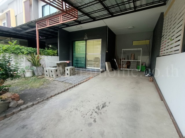 R1 ทาวน์เฮ้าส์ เดอะคอนเนค ดอนเมือง - เทิดราชัน 31 ต้นโครงการ ราคาดี พร้อมอยู่