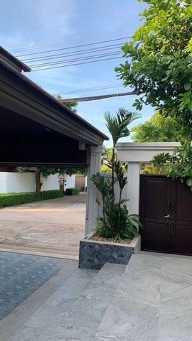 ปล่อยเช่าและขาย พูลวิลล่า สำหรับอยู่อาศัย เท่านั้น อยู่ทุ่งกลม ตาลหมันซ.9 บางละมุง  ชลบุรี