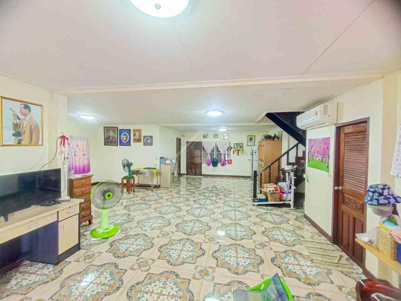 บ้านเดี่ยว 2 ชั้น หมู่บ้าน สวนสวยปิ่นเกล้า ซอย อัศวพิเชษฐ์ สวนผัก ตลิ่งชัน