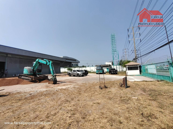 ให้เช่าโรงงาน/โกดังเนื้อที่ 5ไร่ พื้นที่ใช้สอย2,604ตร.ม ออฟฟิศ ไฟฟ้า 250 KVA ถนนพระราม 2 ก.ม 40 ราคาเช่า 300,000 บ/ด