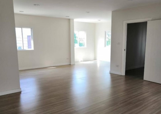 ขายบ้านแฝด 3 ชั้น ธาราวดี ราชพฤกษ์  ใกล้วงเวียนพระราม5 นนทบุรี