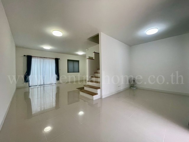 ทาวน์โฮม แกรนด์ พลีโน่ พหลโยธิน - รังสิต คลอง 1 ถูกที่สุด