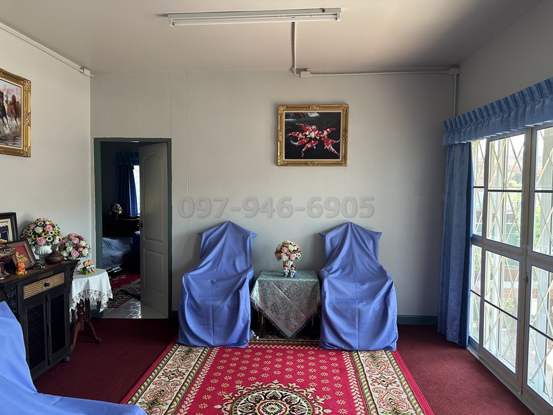 ขายบ้านเดี่ยว ในเมืองลำพูน ใกล้ รพ.ลำพูน รีโนเวทเรียบร้อย ต่อเติมเต็มพื้นที่ บ้านสภาพยังดูใหม่ เจ้าของไม่ค่อยอยู่ มีคนเข้าไปดูแลตลอด