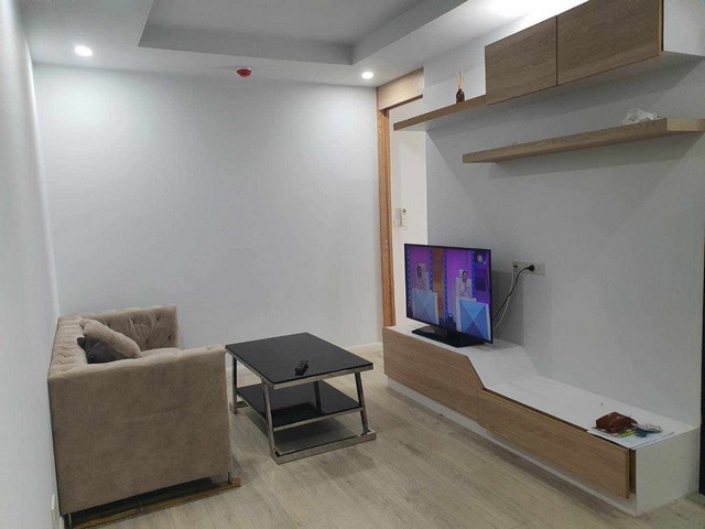 ขออนุญาตลงประกาศ ปล่อยเช่าห้อง Lowrise ใกล้ ม.มหิดลครับ วี คอนโด ศาลายา (V Condo Salaya) ตึก V12A  ชั้น 7  รูปแบบ 2 ห้องนอน พร้อมเข้าอยู่