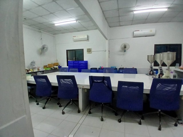WAN6837ขายโรงงานผลิตเครื่องสำอางคลองสาม พร้อมกิจการเข้ารับช่วงต่อรับเงินทันที ใกล้ตลาดไทปทุมธานี