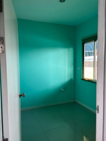 M64ให้เช่าทาวน์เฮาส์ 2 ชั้นหลังมุม หมู่บ้านภูริ วงแหวน - ลำลูกกา คลอง4 ใกล้ตลาดกลางลาดสวาย  ใกล้มอเตอร์เวย์