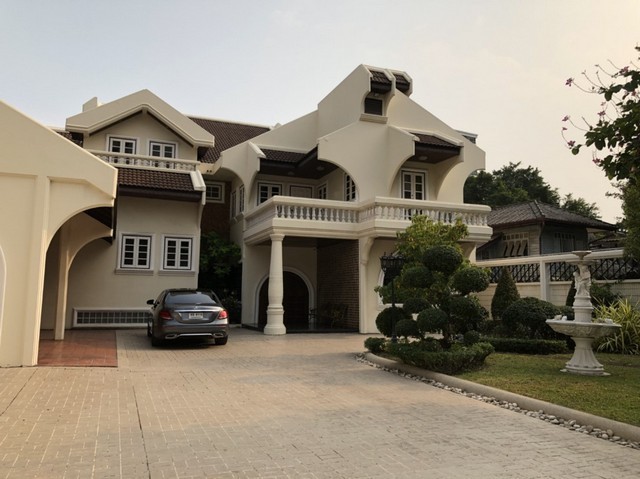 M63ให้เช่าบ้านเดี่ยว 2 ชั้นหลังใหญ่ สวนพลูซอย6 ย่านสาทร ใกล้รถไฟฟ้าBTSช่องนนทรี ใกล้MRTลุมพินี 