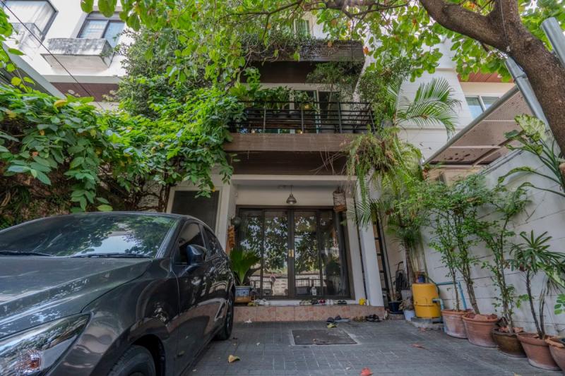 ขายบ้าน ราชวิถีซอย 2 ใกล้อนุสาวรีย์ชัย BTS สนามเป้า