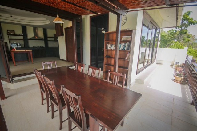 ขายบ้านพร้อมที่ดิน บนเกาะสีชัง ศรีราชา อากาศดี มองเห็นวิวทะเล TP-H1156