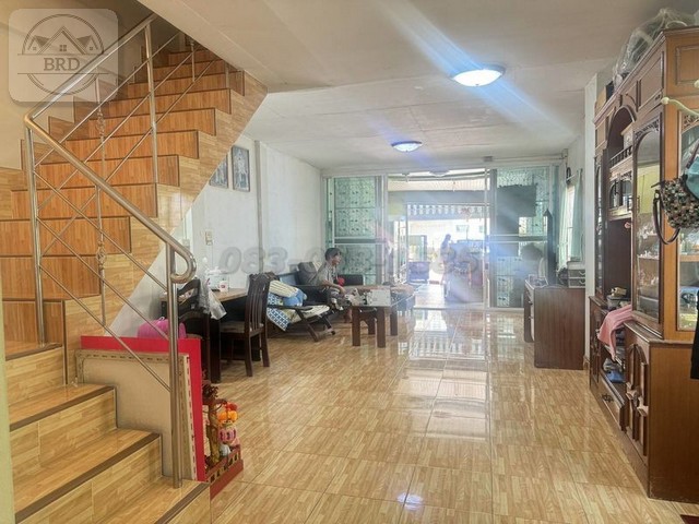 ขายถูกทาวน์เฮ้าส์ 2 ชั้น ม.เฟื่องฟ้า 11 เฟส 9 เนื้อที่ 18.1 ตรว. ขาย 1.8 ล้าน พร้อมโอน อ.เมือง จ.สมุทรปราการ