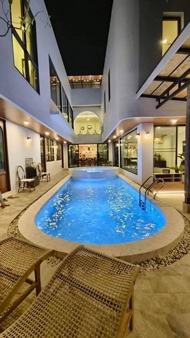 พูลวิลล่าสร้างใหม่ ตกแต่งสวย สไตล์โมเดิร์น ดอยสะเก็ด 