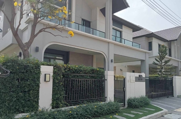 ให้เช่าและขายบ้านเดี่ยว บางกอก บูเลอวาร์ด ศรีนครินทร์ บางนา