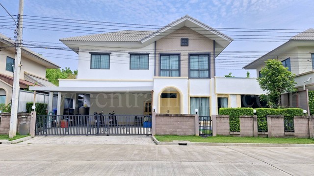 บ้านเดี่ยว  62.1 ตร.วา ลัดดารมย์ ติวานนท์ ถนนเมน ต้นโครงการ