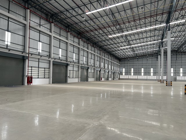 ให้เช่าโกดัง/ โรงงานอยู่แหลมฉบัง อำเภอศรีราชา-แหลมฉบัง ชลบุรี ทำเลดีสุดๆ