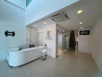 ให้เช่าตึกแถว 4 ชั้น เหมาะทำคลินิกหรือออฟฟิศ โครงการ Work Place ราชพฤกษ์-จรัญฯ เดินทางสะดวก ใกล้ถนนเส้นหลักหลายเส้น 26.2 ตารางวา 