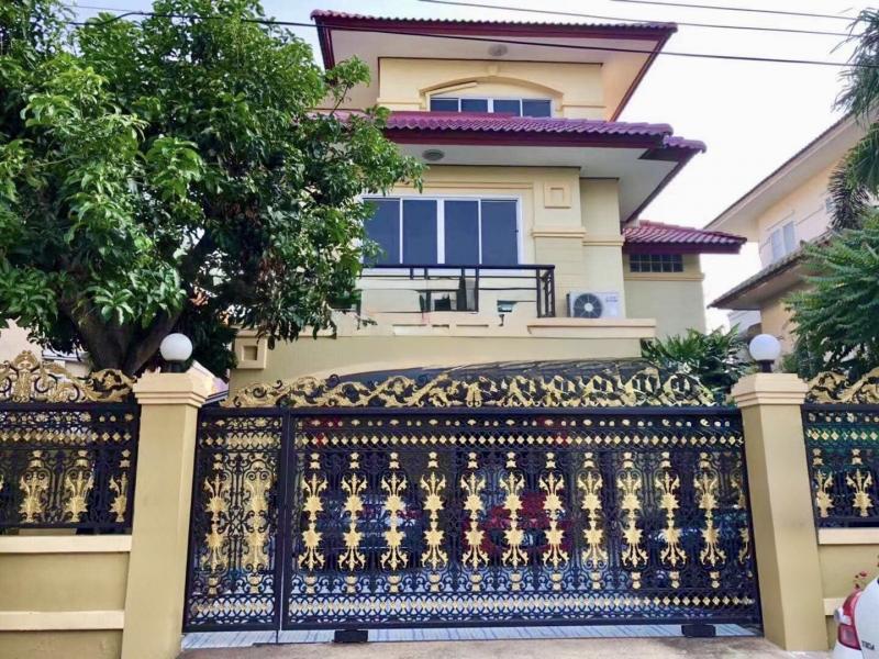 ให้เช่าบ้านเดี่ยว 3ชั้น  6ห้องนอน 3 ห้องน้ำ แอร์ เฟอร์ ครบ ถนนศรีด่าน บางนาตราด ใกล้เเมคโครศรีนครินทร์