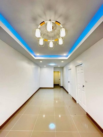ขายทาวน์เฮ้าส์ศรีราชา รีโนเวทใหม่ ราคาถูก หมู่บ้านรื่นรมย์ FP-H0311