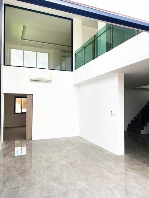 ให้เช่าบ้านเดี่ยว 2 ชั้น พุทธบูชา 40-46  57ตร.วา. บิ๊กซี ประชาอุทิศ 3.1 กม 3 นอน พระจอมเกล้าธนบุรี 1.4 กม..4 น้ำ