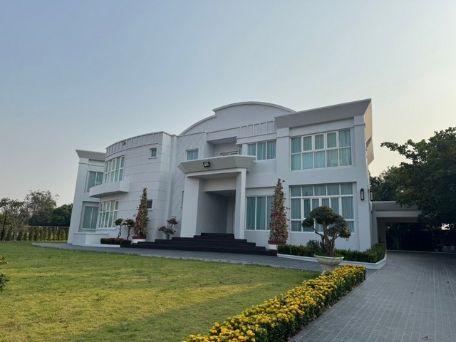 รหัสC6701 ให้เช่าบ้านเดี่ยวพลูวิลล่าหลังใหญ่ เนื้อที่ 600 ตารางวา ตำบลหนองปลาใหล บางละมุง ชลบุรี