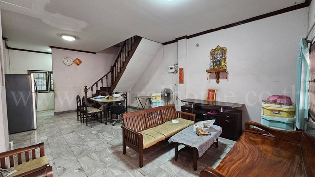 ทาวน์เฮ้าส์ บ้าน ทัศนีย์นิเวศน์ ซอย ประชาอุทิศ 121