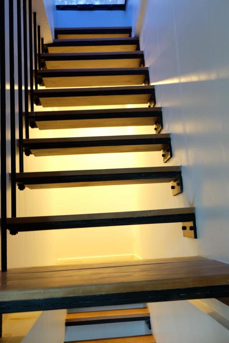 ขาย 13.5 ล้าน #Liv@Nimman 93.61 ตรม. ห้องสูท 2 ชั้นครึ่ง #ดาดฟ้าส่วนตัว #วิวดอยสุเทพ #ใกล้นิมมาน #ใกล้เมญ่า